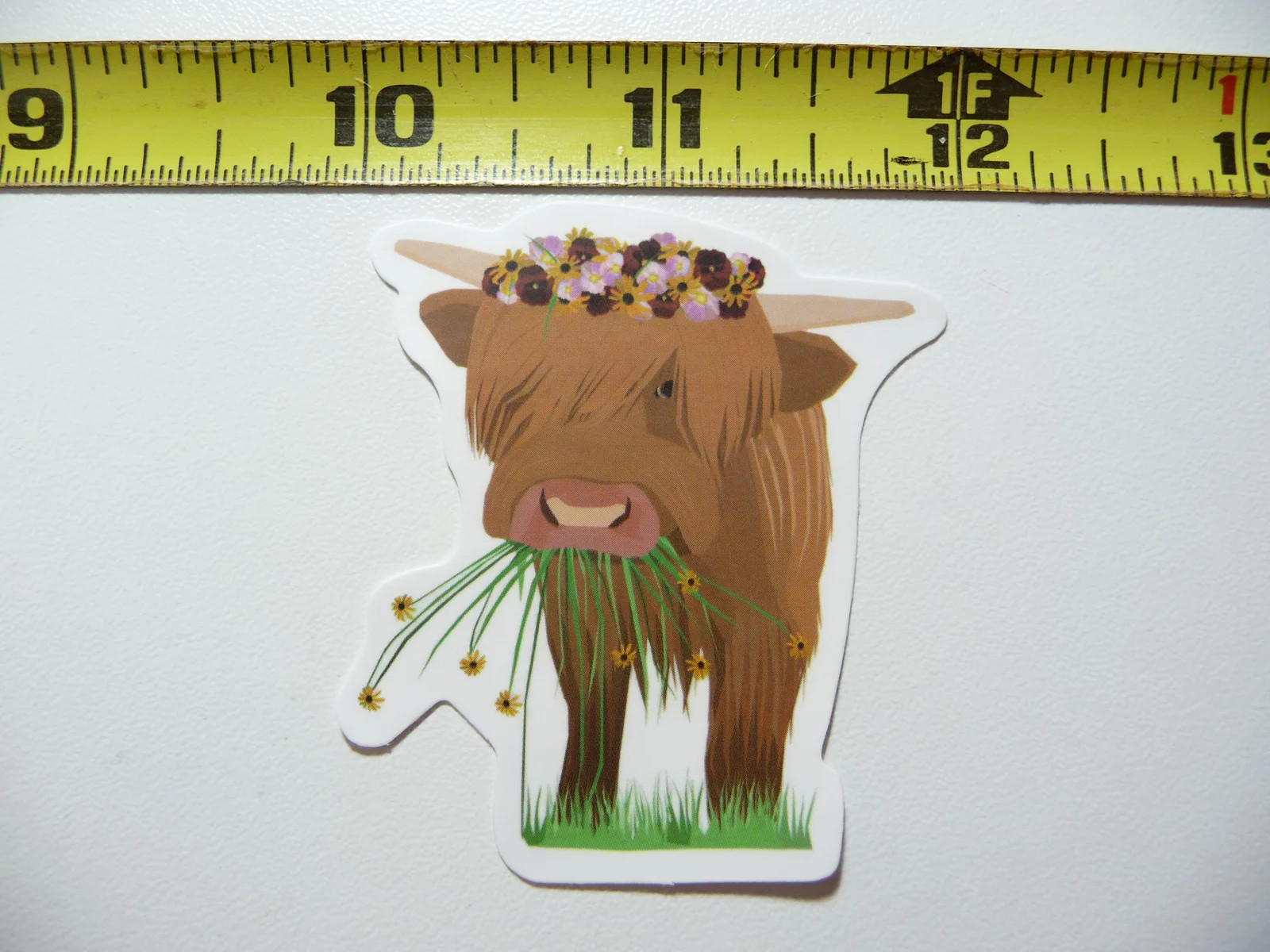 HIGHLAND COW CATTLE CHEWING FLOWER HEAD SMALL STICKER DECAL FARM RANCH LIVESTOCK