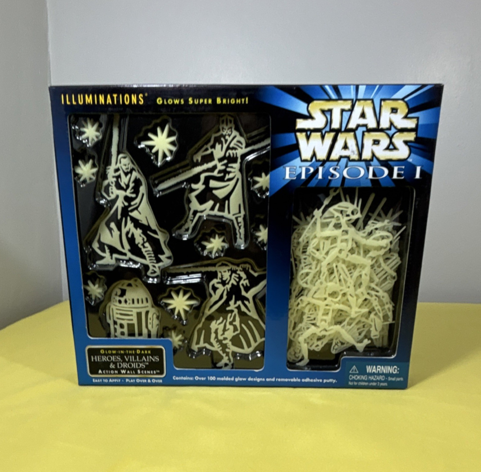 Star Wars Episode 1 ILLUMINATIONS glow in the dark Heroes Villains & Droids