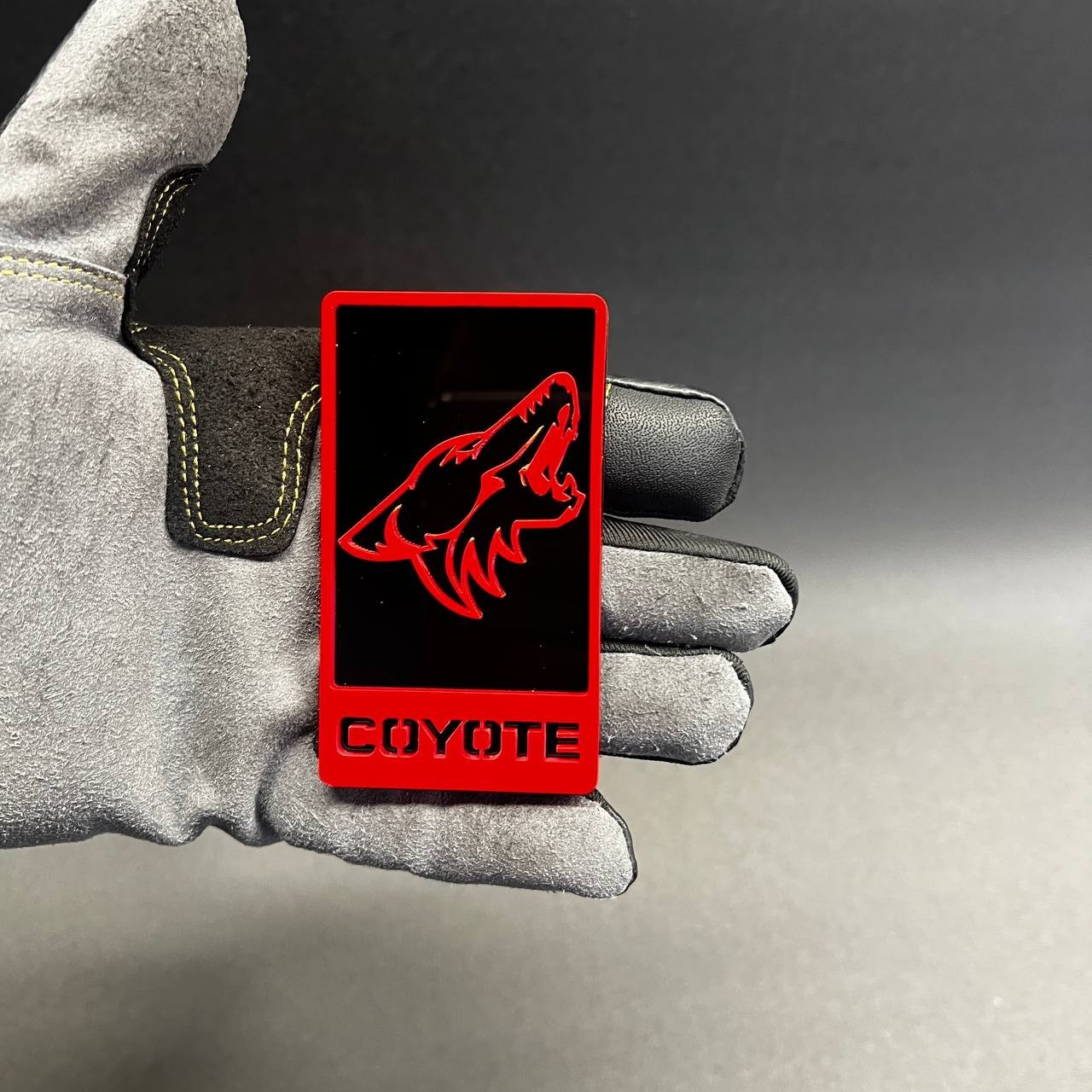 RED-BLACK Coyote Car Badge Emblem Grill-Trunk Angry Aggressive Racing Tailgate