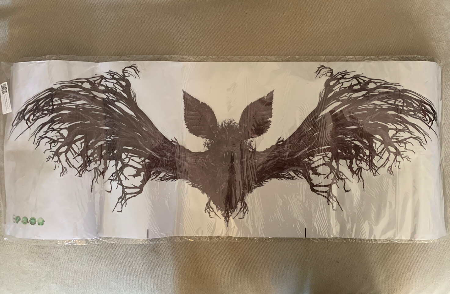 Scary Bat Vinyl Window Cling Decal 28 In x 10 In NEW See Pictures