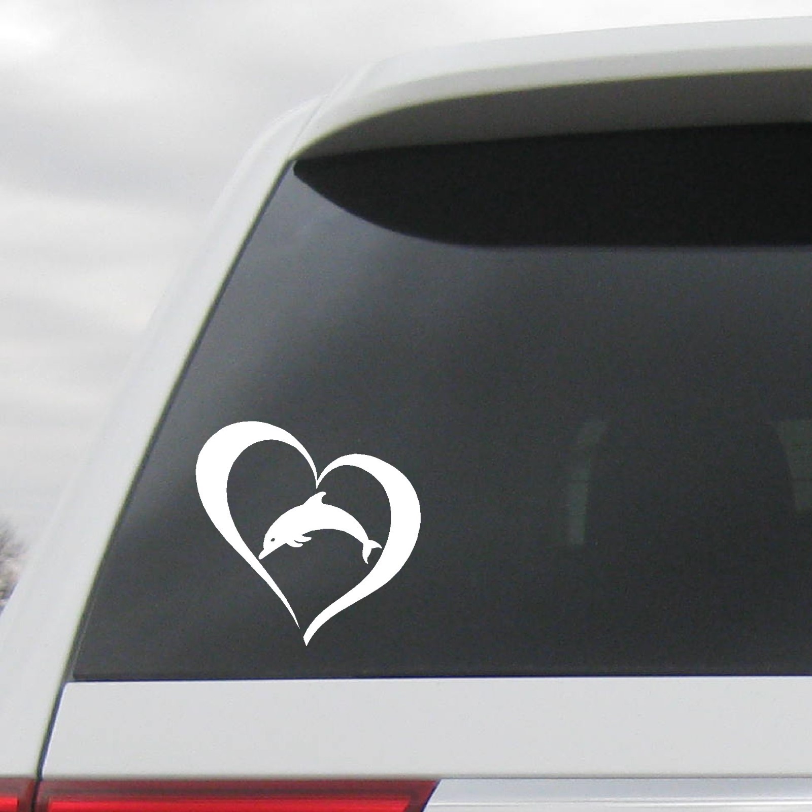 DOLPHIN LOVER LOVE HEART VINYL DECAL ANIMAL MAMMAL MARINE WINDOW LAPTOP CAR
