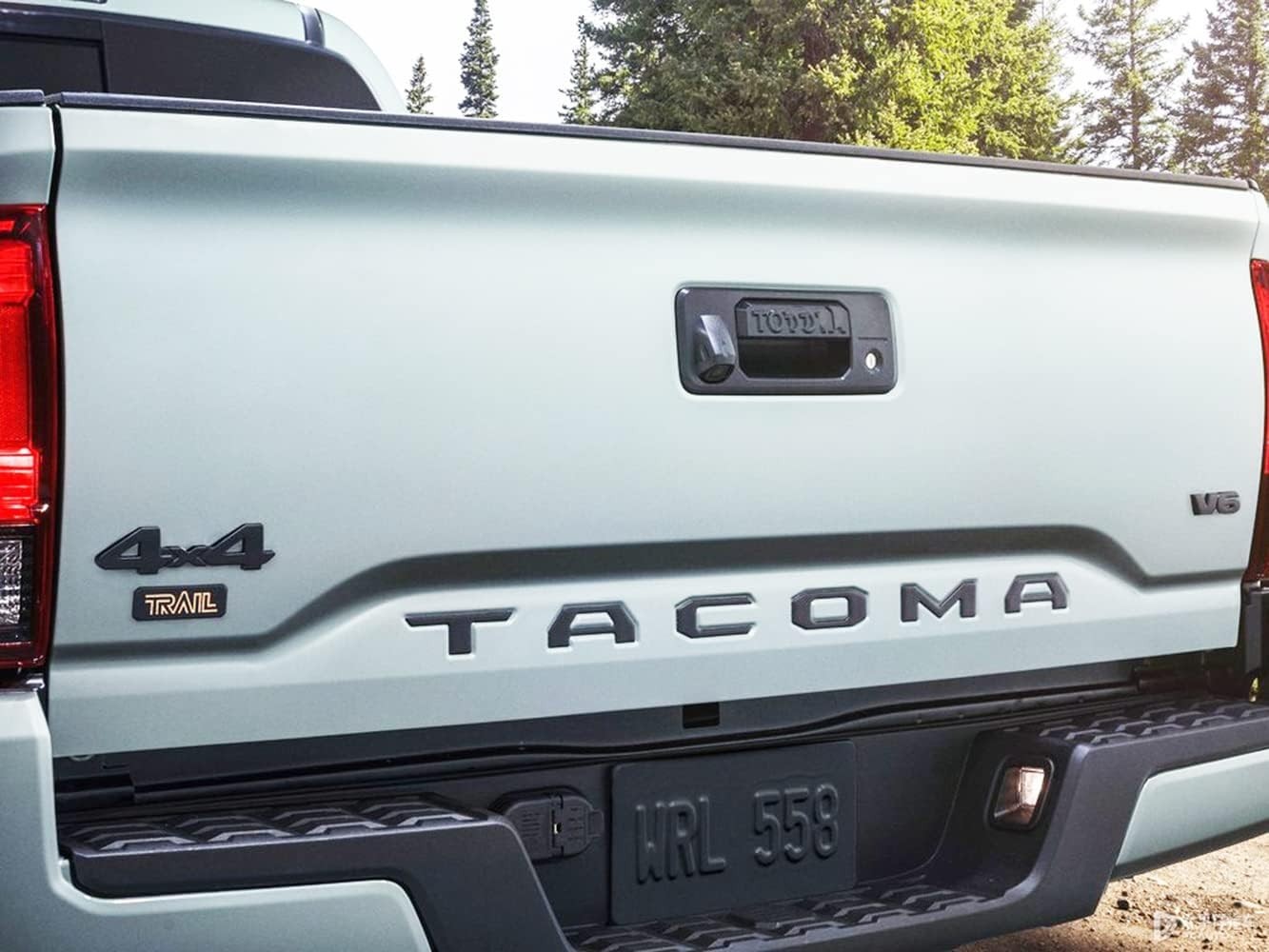 Stylish 3D Chrome 4×4 Emblem Badge – Universal Fit for 4RUNNER, TUNDRA, TACOMA