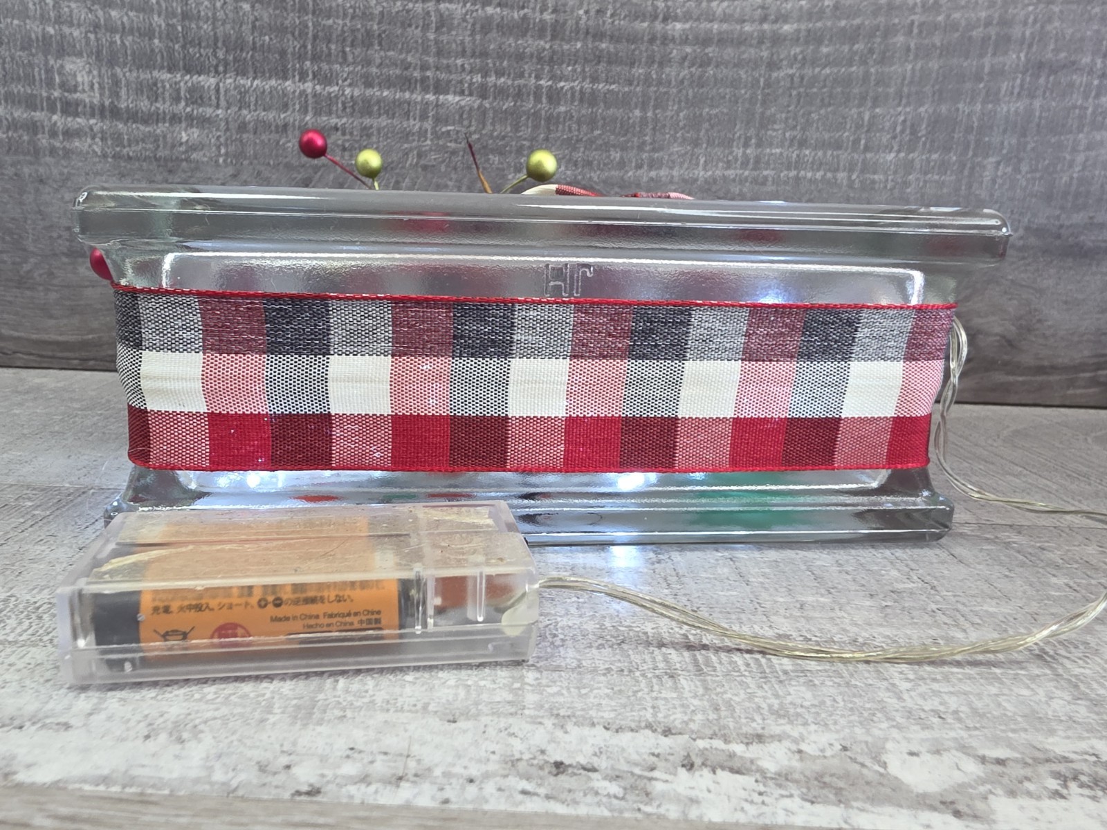 Handcrafted Christmas Penguin Glass Block 8x4x3″ Lights Up O Christmas Tree g50