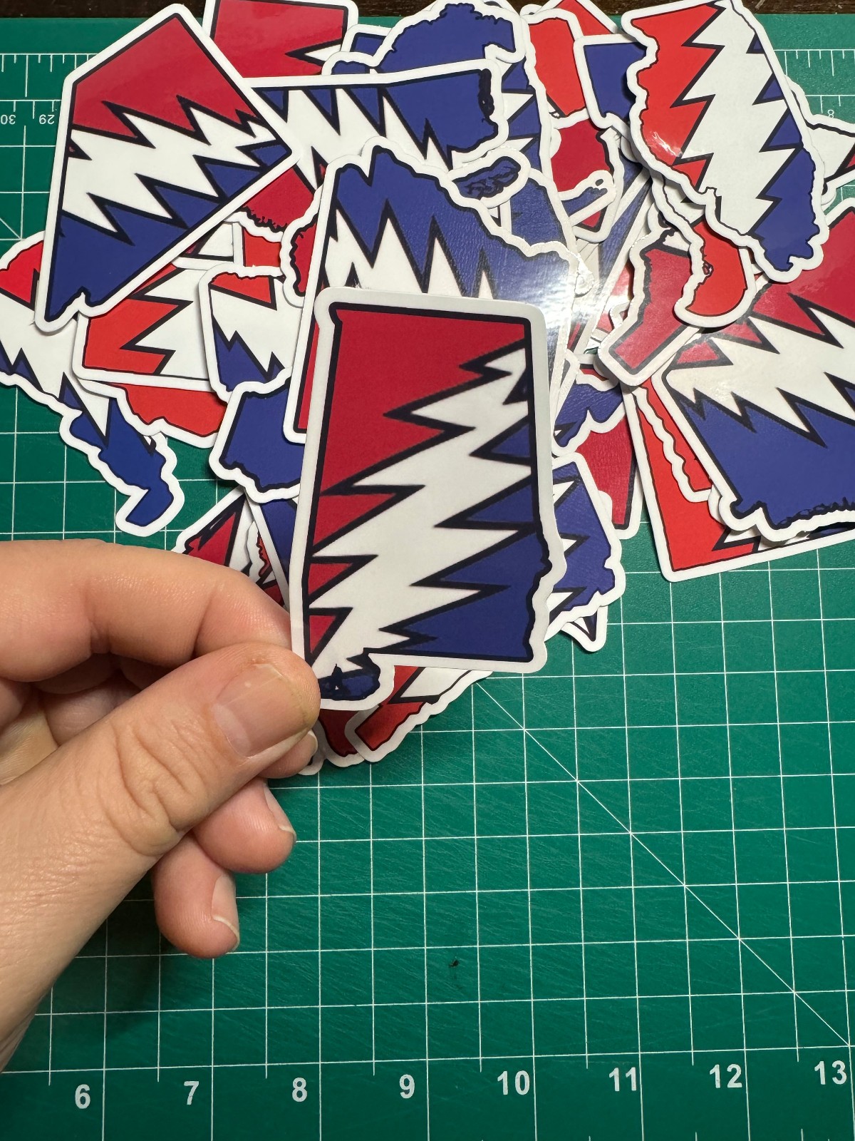 Alabama Stealie – Grateful Dead – Laminated Vinyl Sticker – 2″x3″