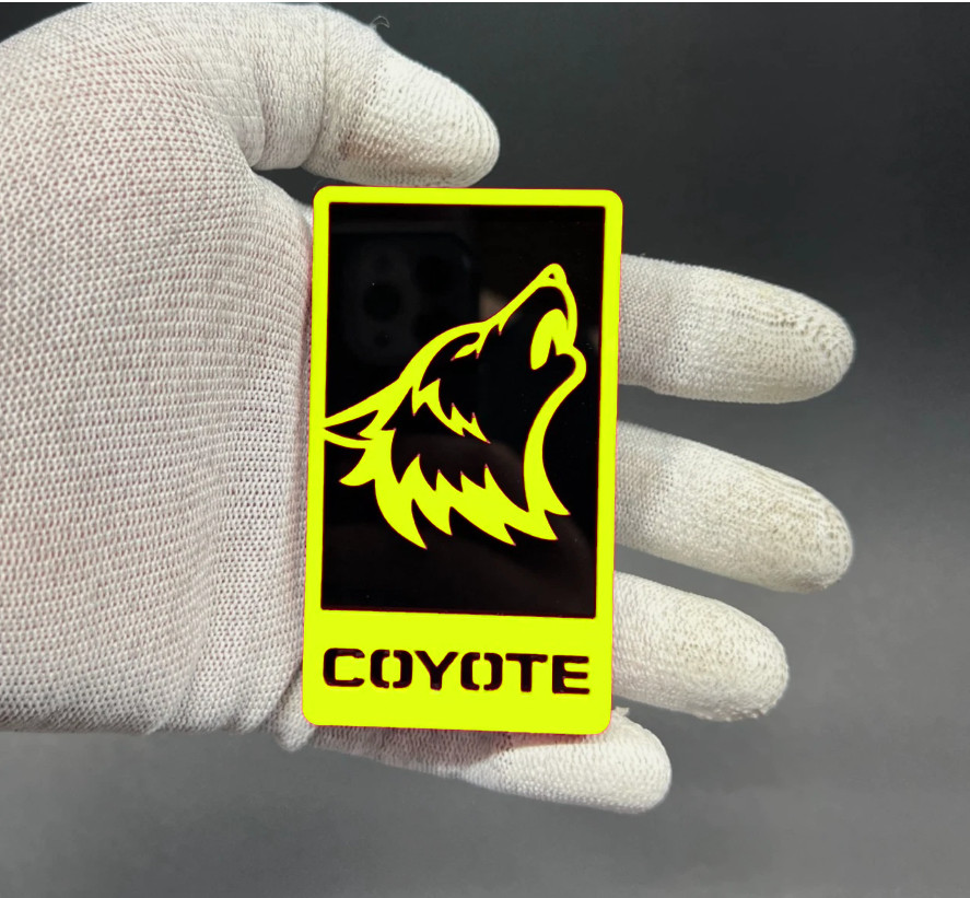 Coyote YELLOW – BLACK Car Badge Emblem Grill – Trunk Aggressive Racing Tailgate